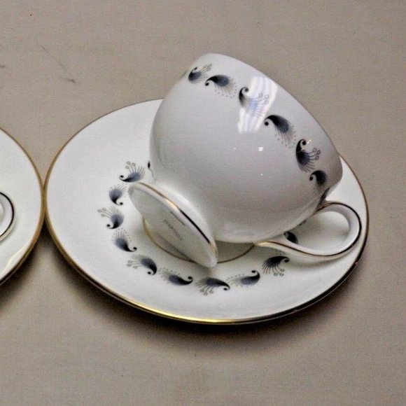 Wedgwood Bone China England Set of 2 Stardust Footed Tea Cups and Saucers. R4292 - Picture 16 of 16